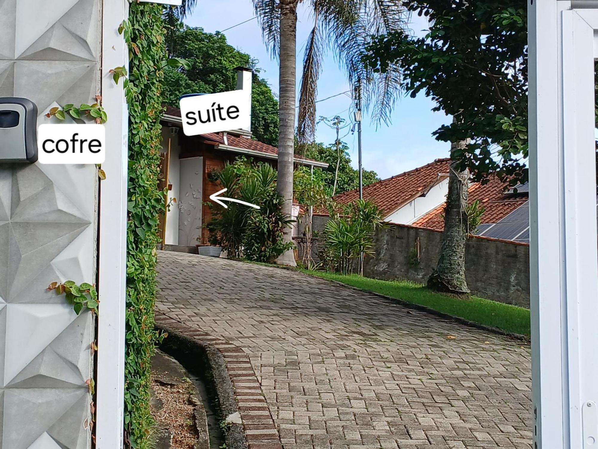 Suite Privativa 11Km Vila Germanica Blumenau Exterior photo